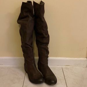 Steve Madden Heisnbrg Size 6 over knee boots